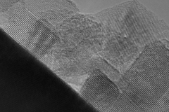 Metal oxide 690,000x